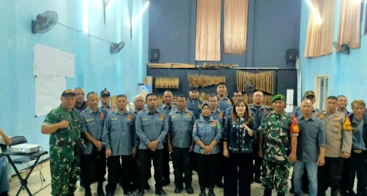 Babinsa Klojen Tingkatkan Kesiapsiagaan Linmas Jelang Pengamanan Idul Fitri