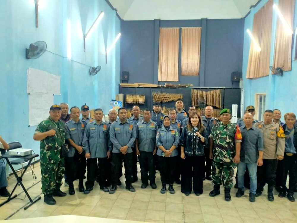 Babinsa Klojen Tingkatkan Kesiapsiagaan Linmas Jelang Pengamanan Idul Fitri