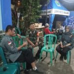 Melalui Komsos, Babinsa Sukun Perkuat Sinergi dengan Linmas di Wilayah Binaan