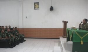 Dandim 0833 Kota Malang Laksanakan Jam Komandan Jelang Dinas Cuti Lebaran