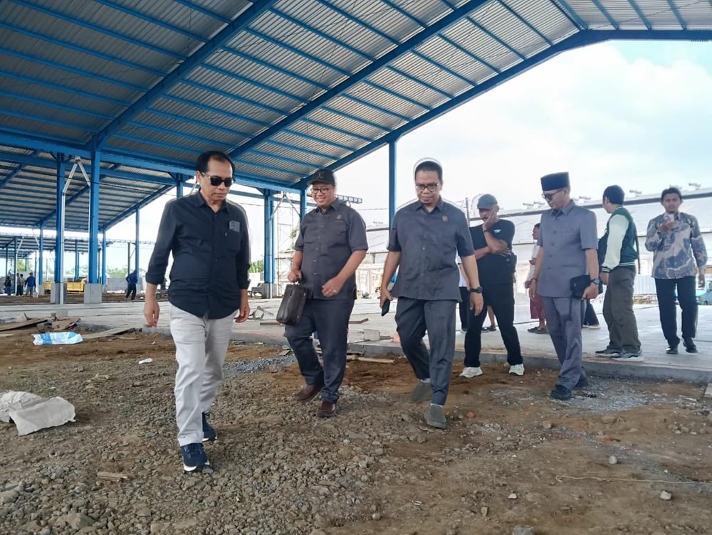 Komisi B DPRD Kota Malang Sidak Proyek Relokasi Pedagang Pasar Induk Gadang