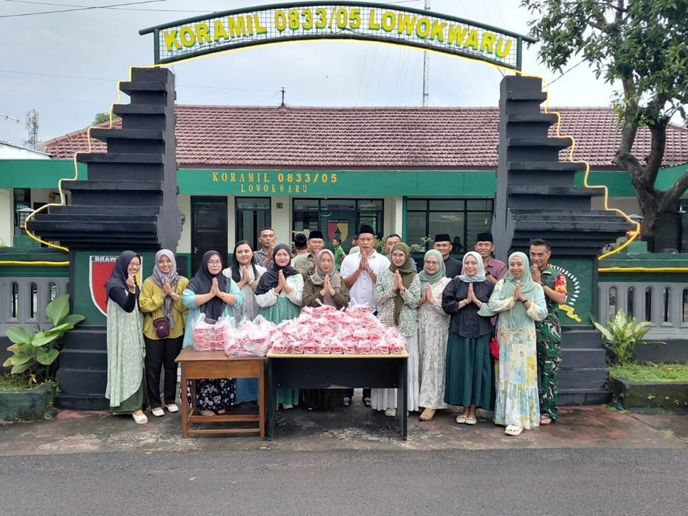 Koramil Lowokwaru Berbagi Takjil Gratis, Perkuat Silaturahmi Jelang Idul Fitri 1447 H