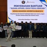 PT Eratex Djaja Salurkan Rp 155 Juta untuk 70 Mahasiswa UB Terdampak Banjir