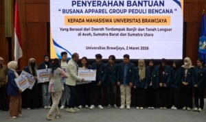 PT Eratex Djaja Salurkan Rp 155 Juta untuk 70 Mahasiswa UB Terdampak Banjir PT Eratex Djaja Salurkan Rp 155 Juta untuk 70 Mahasiswa UB Terdampak Banjir