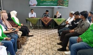 Serap Aspirasi Kader dan Warga, Hikmah Bafaqih dan Arif Wahyudi Gelar Jagongan Bareng di Dapil Klojen