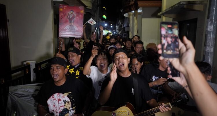 UMM dan Gerpakkk Hidupkan Tradisi Patrol Sahur, Warga Nikmati Sahur Premium di Kampung UMM dan Gerpakkk Hidupkan Tradisi Patrol Sahur, Warga Nikmati Sahur Premium di Kampung