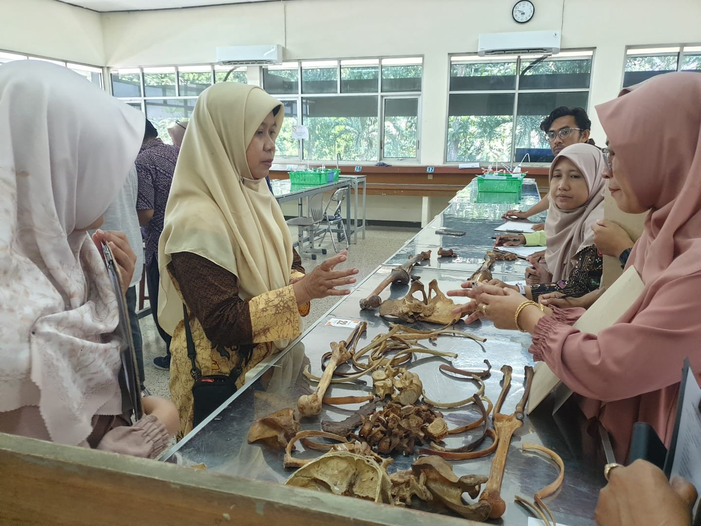 FKUB Edukasi Guru Biologi SMA se Malang Mengenal Anatomi Manusia di Museum Anatomi FKUB.