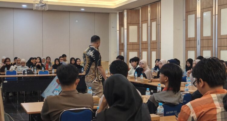 Tak Boleh Menganggur! FMIPA UB Gaspol Bekali Calon Alumni: Dari CV hingga Modal Usaha.