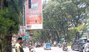 Reklame Rokok Kepung Sekolah, DPRD Kota Malang Geram: Perda Dilanggar Demi Kejar PAD?