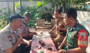 Jaga Kondusivitas Wilayah, Babinsa Blimbing Perkuat Sinergi dengan Aparat Keamanan