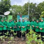 Persit Kodim 0833 Kota Malang Tanam Pohon Serentak di Blimbing
