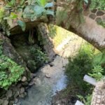 Jembatan Kali Bareng Disorot, Dewan Sidak: Pondasi Terkikis, Bangunan Liar Jadi Biang Masalah.