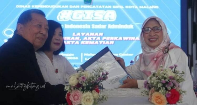 PENINGSET Meluncur, Nikah Sah Langsung Pegang Akta—Dispendukcapil Malang Pangkas Proses Berbelit.