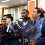 11 Mahasiswa Asing Gaungkan Pesan Damai Lewat “Boys of Peace” di Wisuda UB.