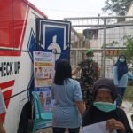 Babinsa Klojen Dampingi Skrining Kesehatan Paru Warga Kasin