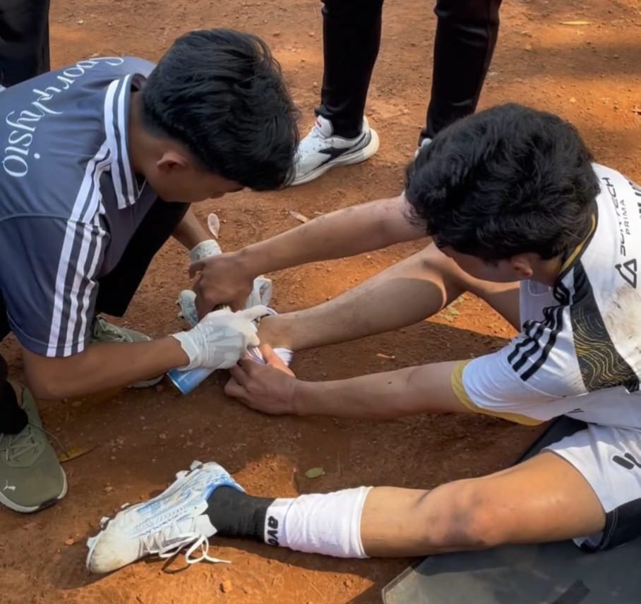 Garda Sunyi di Arena: Peran Vital Sport Physio UMM Lindungi Atlet dari Cedera