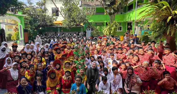 Seragam Gratis Disorot DPRD: “Jangan Setengah Hati, Harus Utuh dan Bebas Stigma!”