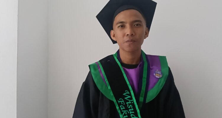 Dari Hobi Jadi Prestasi! Ahmad Budi Hartono, Mahasiswa Inspiratif Unitri dengan Inovasi Pakan Ternak Nol Biaya