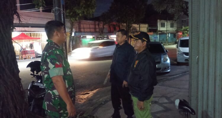Babinsa Sukoharjo Gelar Patroli Dialogis, Perkuat Kemitraan dengan Warga Jaga Kondusivitas Wilayah