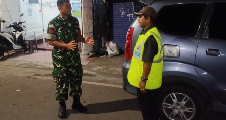 Babinsa Sukoharjo Perkuat Sinergi TNI dan Warga Lewat Anjangsana dan Patroli Dialogis
