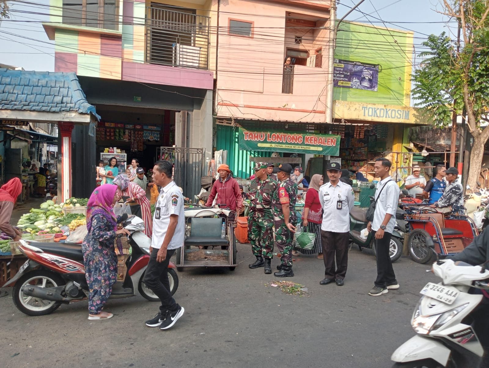 Dewan Tekankan Ketegasan Pemkot Sikapi Pedagang yang Berjualan di Badan Jalan Pasar Kebalen