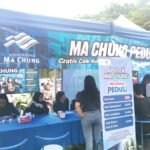 Universitas Ma Chung Gelar “Ma Chung Peduli” di Rampal, Gandeng Lions Club Berikan Pemeriksaan Mata Gratis