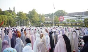 Iduladha UMM Jadi Seruan Menjaga Bumi, Ribuan Jamaah Penuhi Helipad Kampus Putih