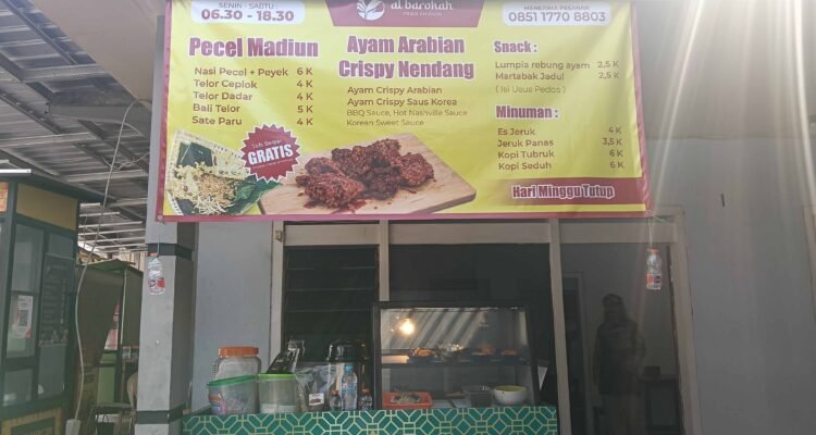 Arabian Fried Chicken Rasa Jawa Hadir di Mertojoyo, Warung Al Barokah Punya Promo Makan Bayar Seikhlasnya