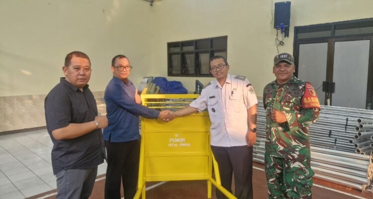 Babinsa Bandungrejosari Dampingi Penyerahan Sarana dan Prasarana, Wujud Dukungan bagi Pemberdayaan Masyarakat