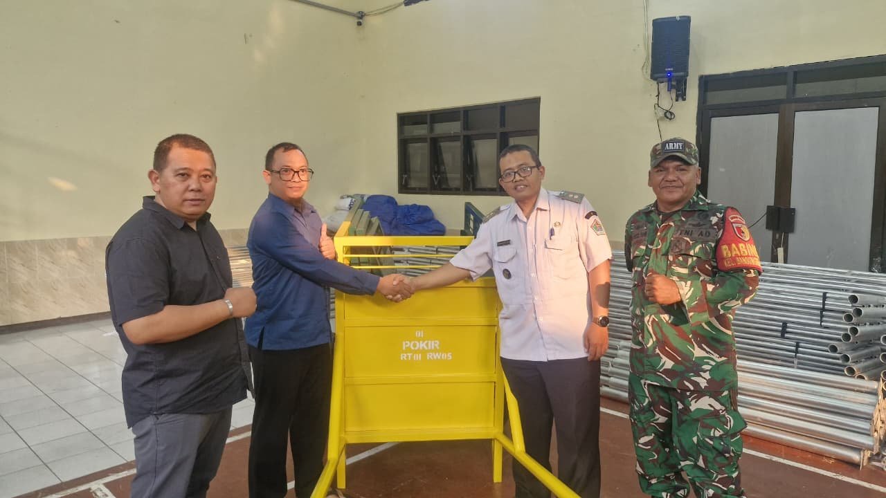 Babinsa Bandungrejosari Dampingi Penyerahan Sarana dan Prasarana, Wujud Dukungan bagi Pemberdayaan Masyarakat