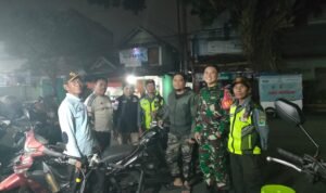 Babinsa Bareng Bangun Kedekatan dengan Warga, Serap Aspirasi dan Jaga Kondusivitas Lingkungan.