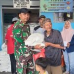 Babinsa Tanjungrejo Dampingi Penyaluran Bantuan Pangan untuk Warga