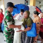 IMG-20260612-WA0024 Babinsa Mulyorejo Kawal Distribusi Bantuan Pangan untuk 1.402 KPM