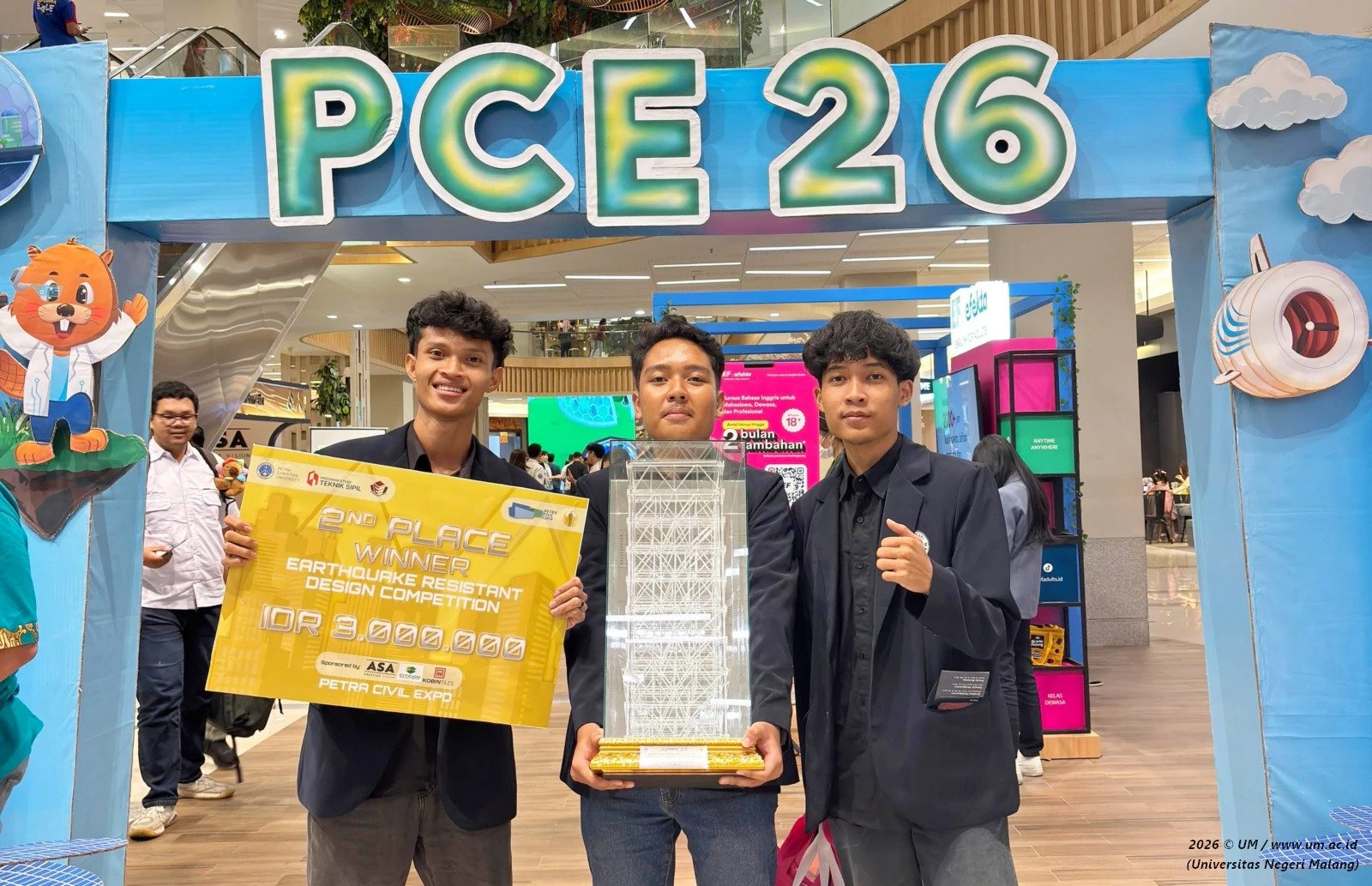 Rancang Gedung Tahan Gempa, Mahasiswa UM Raih Juara Nasional di Petra Civil Expo 2026