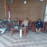 Babinsa Bunulrejo Bersama Tiga Pilar Gelar Komsos dengan Tokoh Masyarakat