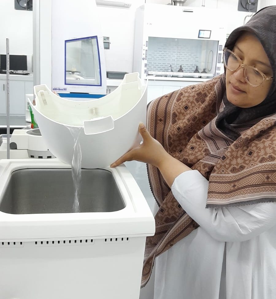 Dukung Green Campus dan Konservasi Air, FTAB UB Inovasi Pemanfaatan Air Kondensat Dehumidifier Sebagai Pengganti Aquades.
