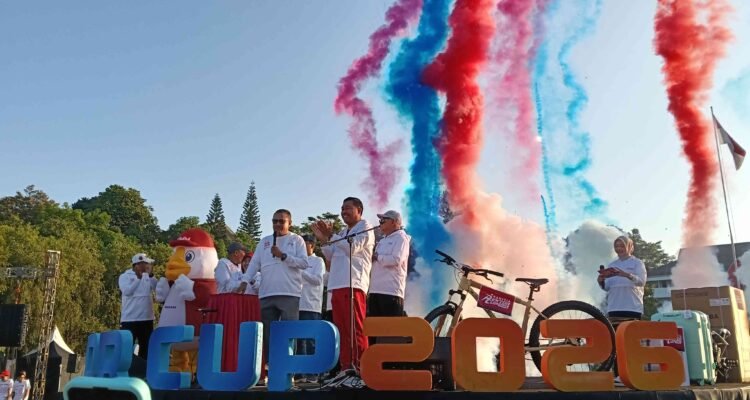 Rector Cup UMM 2026 Resmi Bergulir, Ribuan Mahasiswa Meriahkan Fun TAHES dan Penutupan Student Day