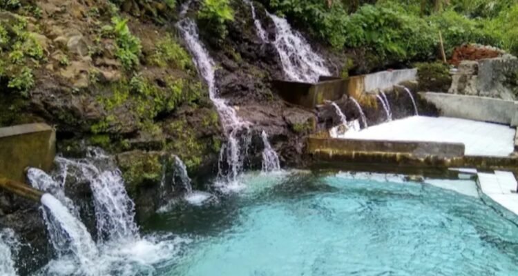 Mata Air Kalireco Lawang: Kolam Alami Kaki Arjuno yang Jernih, Gratis, dan Sepi Pengunjung.