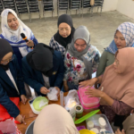 Transformasi Jelantah Jadi Sabun Bernilai Ekonomi, Dosen Kimia UB Bangun Kemandirian Warga Pesisir Banyuwangi