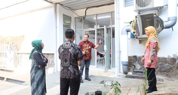 FTAB FTAB UB Jadi Pelopor Sistem Filtrasi Lemari Asam, Wujudkan Laboratorium Hijau Berbasis K3.