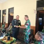 IMG-20260702-WA0045 Personel Koramil Kedungkandang Berikan Tumpeng ke Polsek Kedungkandang, Perkuat Sinergi di Hari Bhayangkara Ke-80