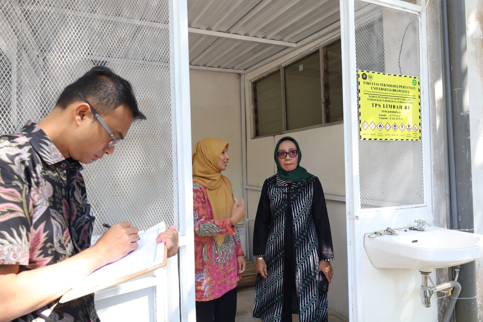 FTAB UB Pelopori Pengelolaan Limbah B3 di Tingkat Fakultas, Perkuat Transformasi Menuju Zero Waste dan Smart Green Campus