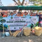 Babinsa Oro-Oro Dowo dan Warga Gotong Royong Bersihkan Lingkungan, Perkuat Kebersamaan di Wilayah Binaan