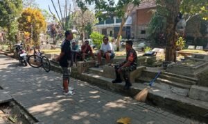 Babinsa Sukun Perkuat Sinergi dengan Warga, Dorong Keamanan dan Kebersihan Lingkungan
