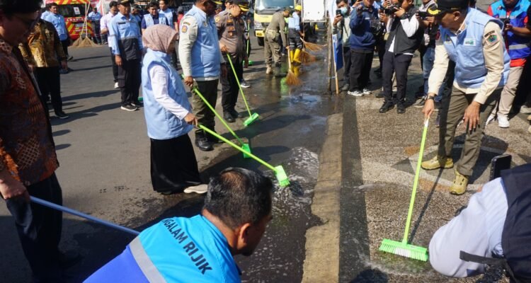 Satpol PP dan Satlinmas Diminta Jadi Teladan Gerakan Indonesia ASRI, Kota Malang Jadi Titik Awal Gerakan Nasional