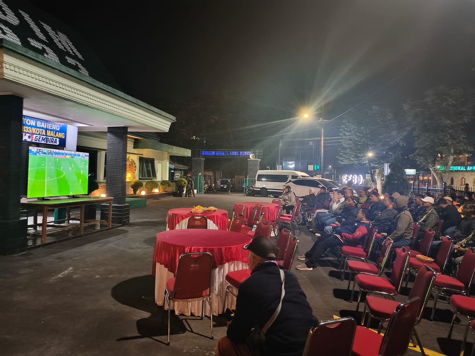 Kodim 0833 Kota Malang Gelar Nobar Piala Dunia 2026, Pererat Keakraban dan Kemanunggalan dengan Masyarakat.