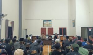 IMG-20260716-WA0056 Babinsa Kedungkandang Perkuat Kapasitas Linmas melalui Pembekalan Kepemimpinan dan Bela Negara.