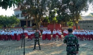 IMG-20260720-WA0021 Babinsa Bumiayu Tanamkan Jiwa Nasionalisme dan Disiplin kepada Siswa SD