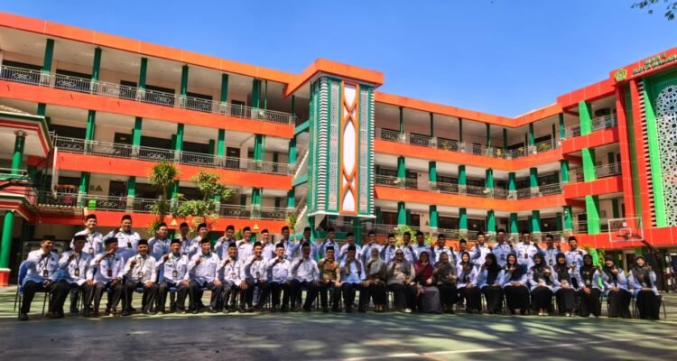 IMG-20260720-WA0070 Wamenag Apresiasi Tradisi Juara OSN, MAN 2 Kota Malang Kini Jadi Percontohan Nasional Tata Kelola Madrasah