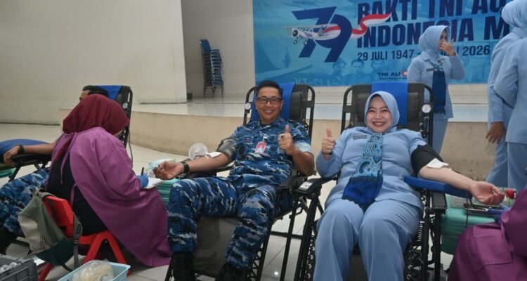 IMG-20260722-WA0010 Setetes Darah untuk Kemanusiaan, Lanud Abdulrachman Saleh Peringati Hari Bakti TNI AU ke-79 dengan Donor Darah